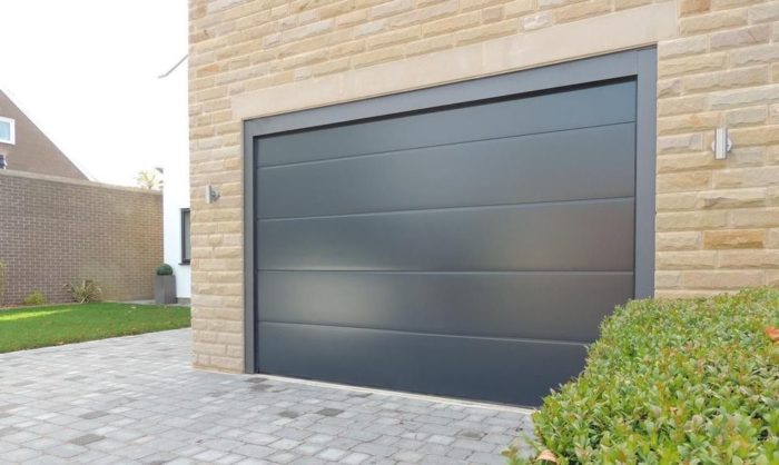 Гаражные секционные ворота AlutechTrend с пружинами растяжения размер 2750х2375мм