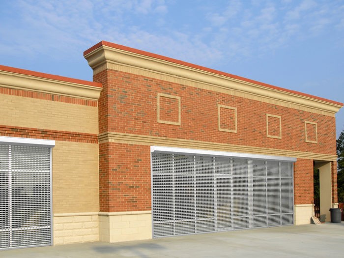 Рольворота DoorHan из решетчатого экструдированного профиля RHE78G