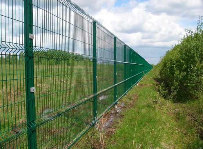 Заборные секции DoorHan из сварной сетки серии УСИЛЕННАЯ