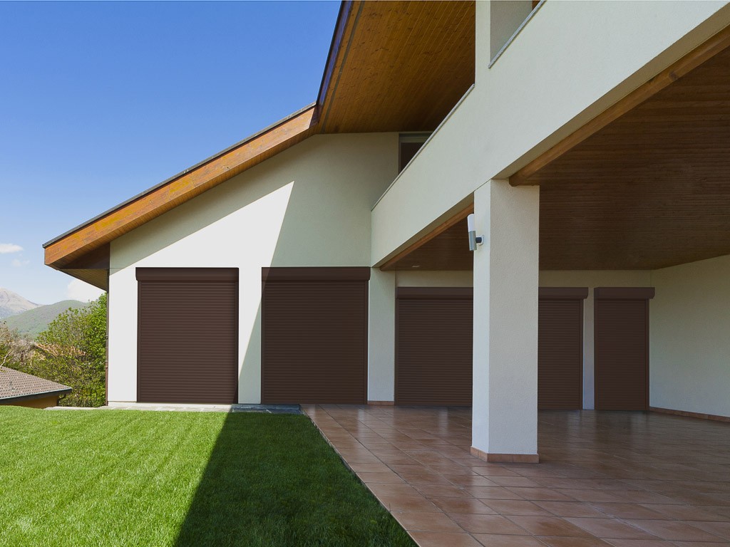 Рольставни витринные DoorHan из пенозаполненного профиля RH58N