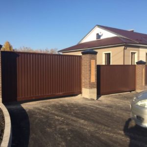 Откатные ворота Alutech серии ADS400 Econom без заполнения размер 4250х2100мм