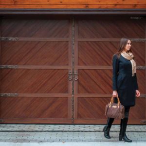 Секционные ворота DoorHan PREMIUM COUNTRY